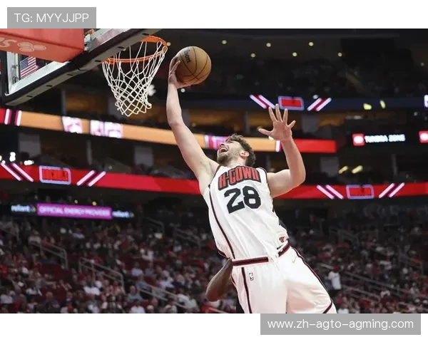 NBA火箭队球员“火小子”的职业表现及影响