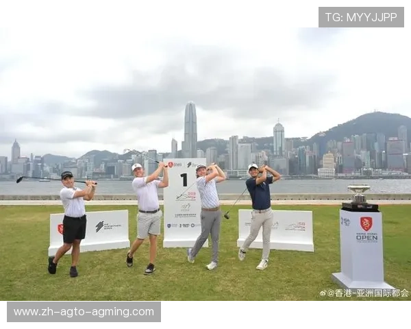 高尔夫联赛决赛：强势回归